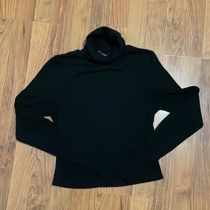 Women’s black ribbed long sleeve turtleneck top